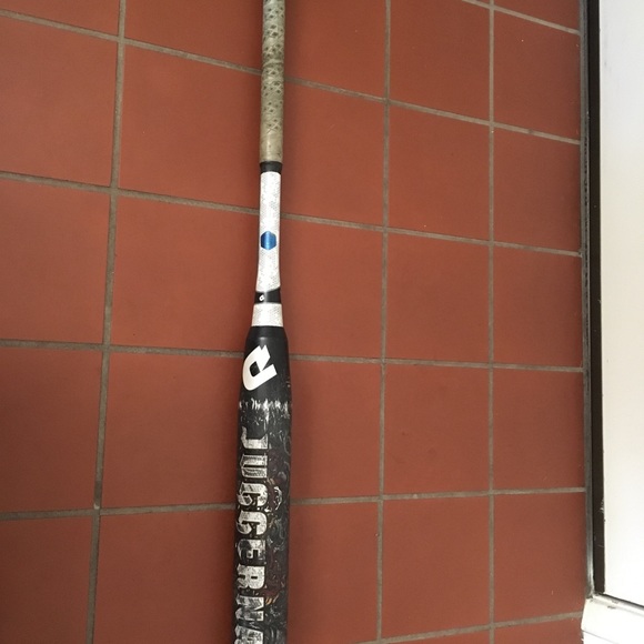 Demarini 2nd generation juggernaut - Picture 3 of 3